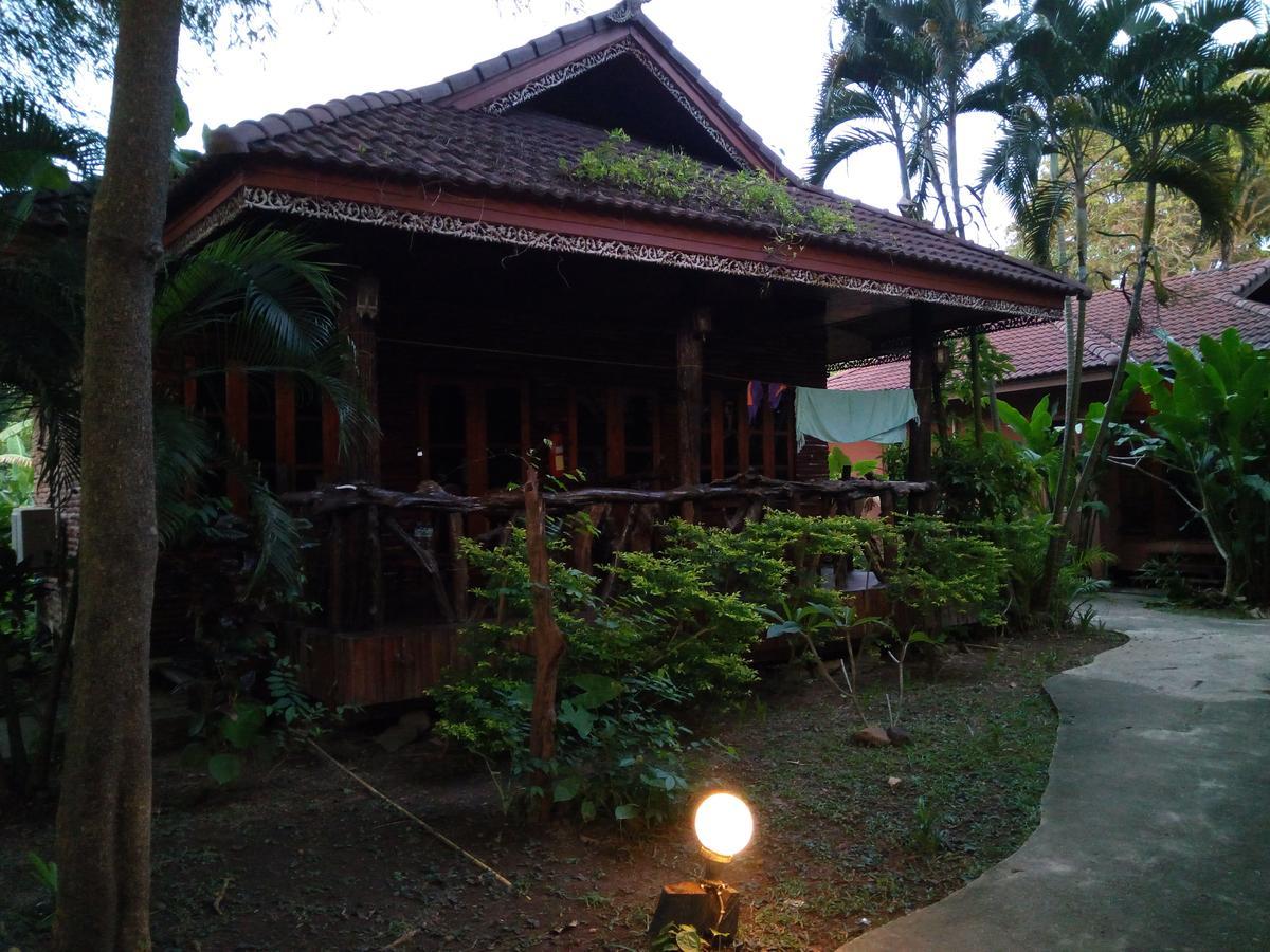 Euro Lanta White Rock Resort Ko Lanta Стая снимка