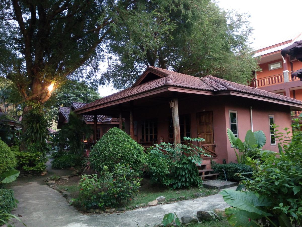 Euro Lanta White Rock Resort Ko Lanta Стая снимка