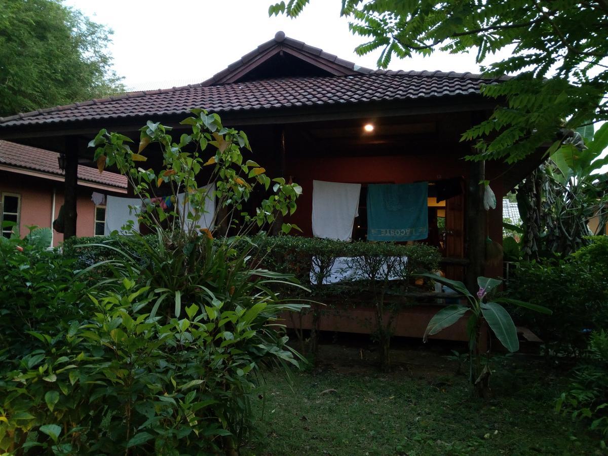 Euro Lanta White Rock Resort Ko Lanta Стая снимка
