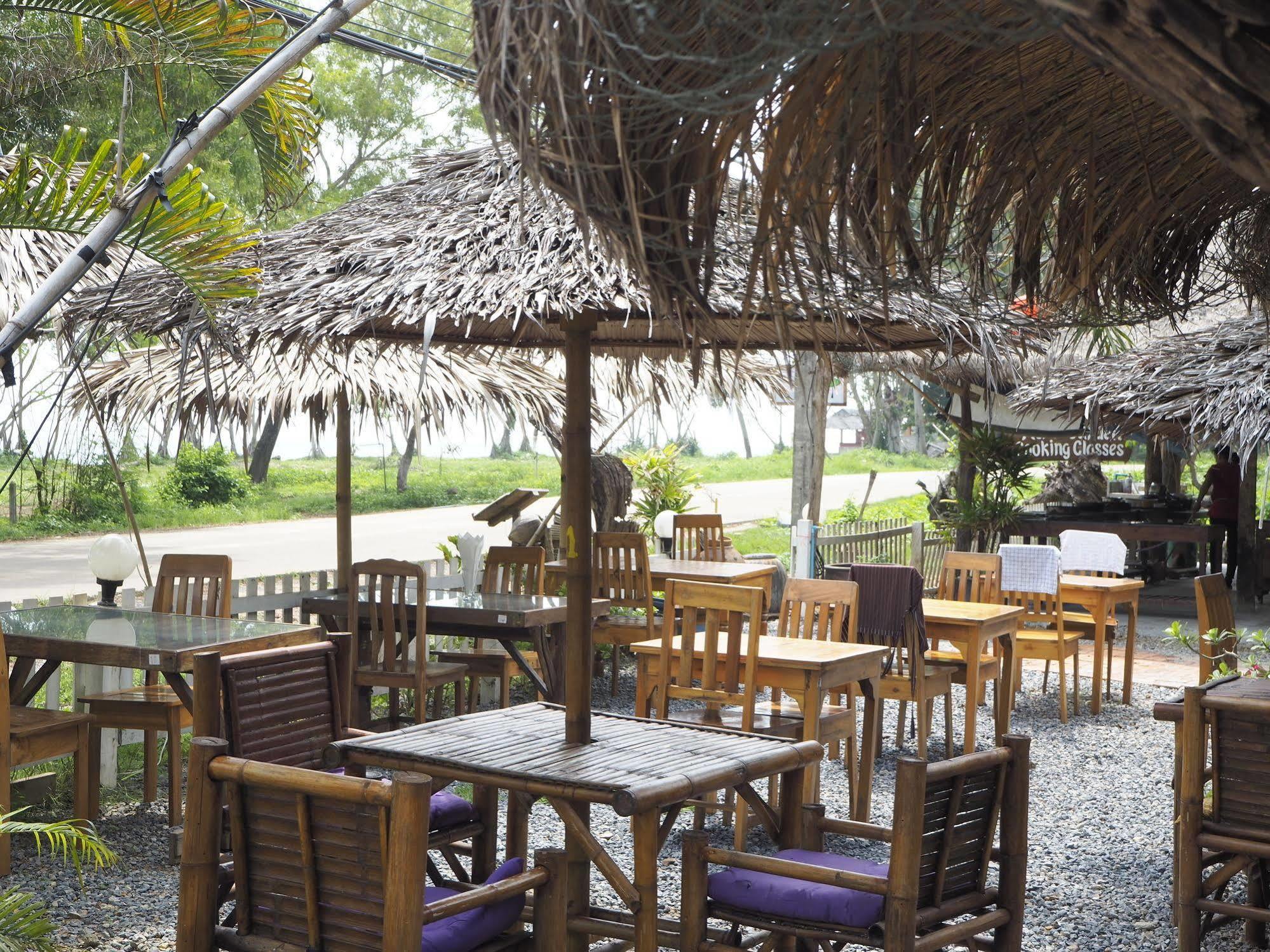 Euro Lanta White Rock Resort Ko Lanta Екстериор снимка