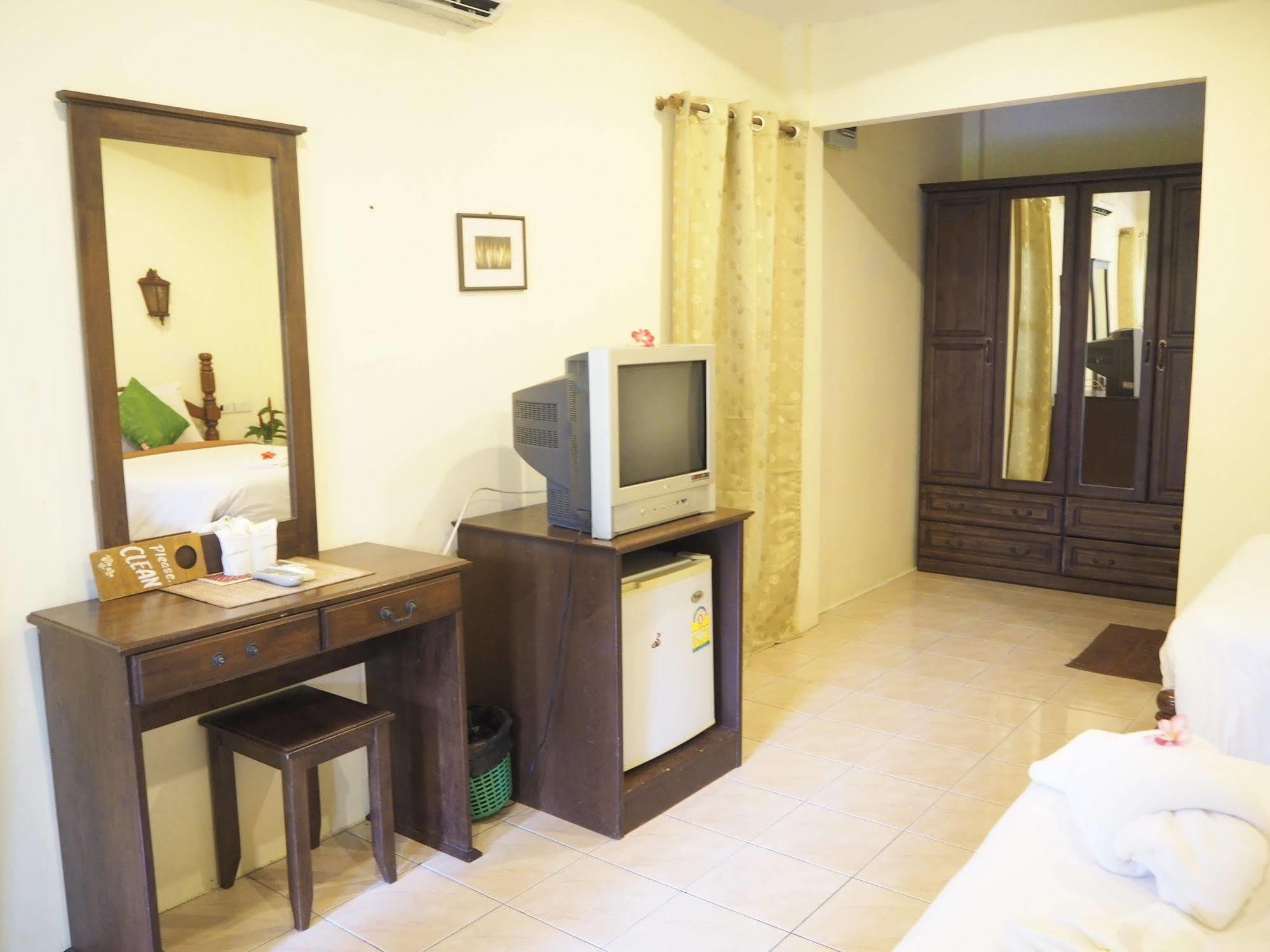Euro Lanta White Rock Resort Ko Lanta Екстериор снимка