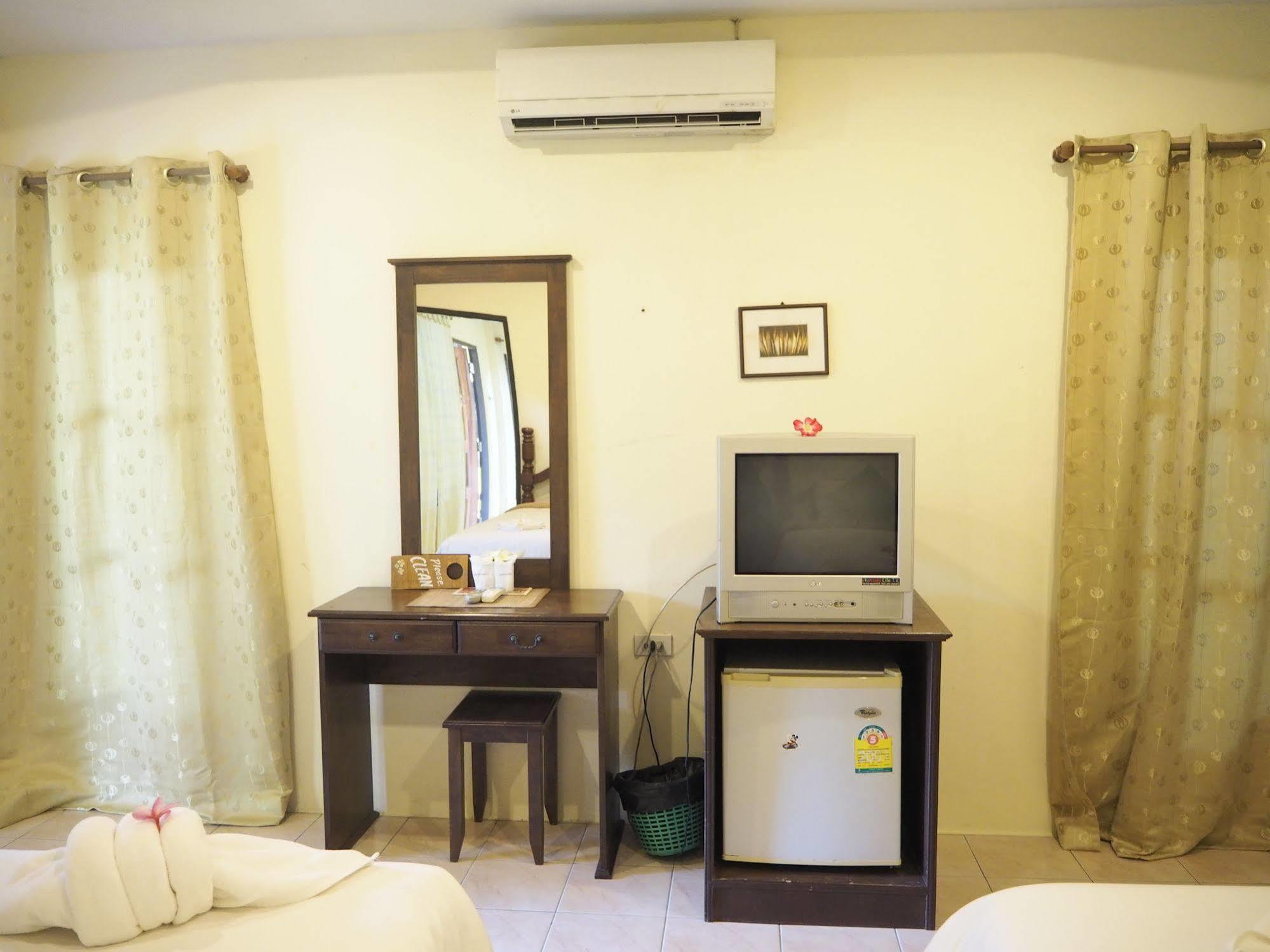 Euro Lanta White Rock Resort Ko Lanta Екстериор снимка