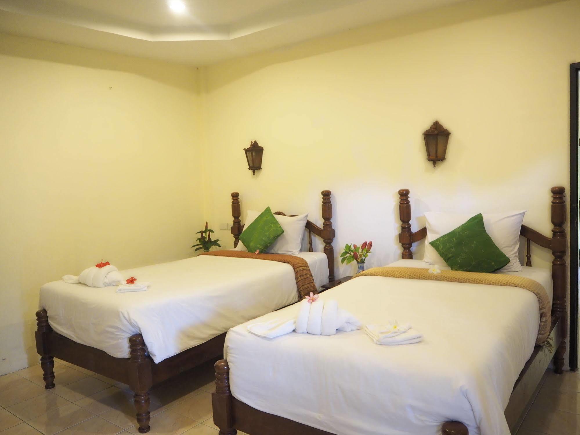 Euro Lanta White Rock Resort Ko Lanta Екстериор снимка
