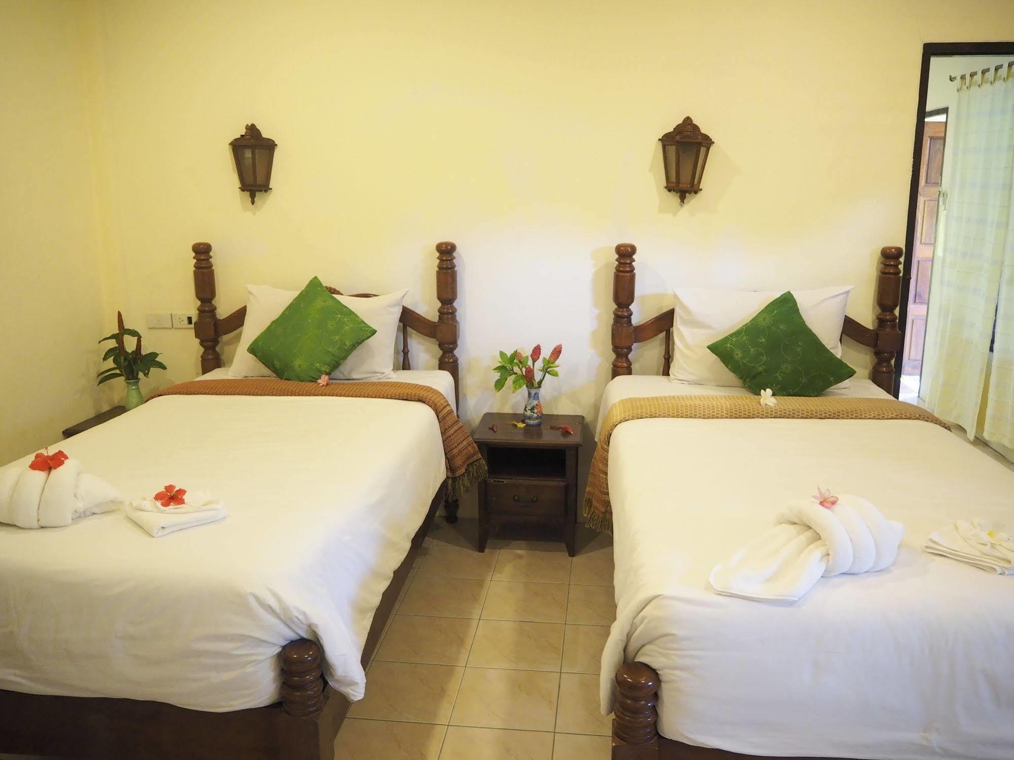 Euro Lanta White Rock Resort Ko Lanta Екстериор снимка