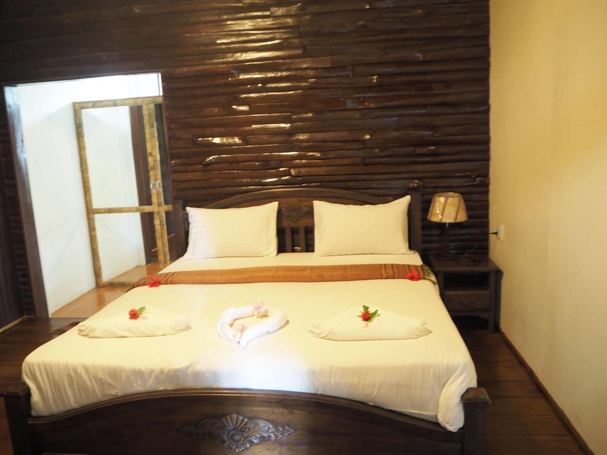 Euro Lanta White Rock Resort Ko Lanta Екстериор снимка