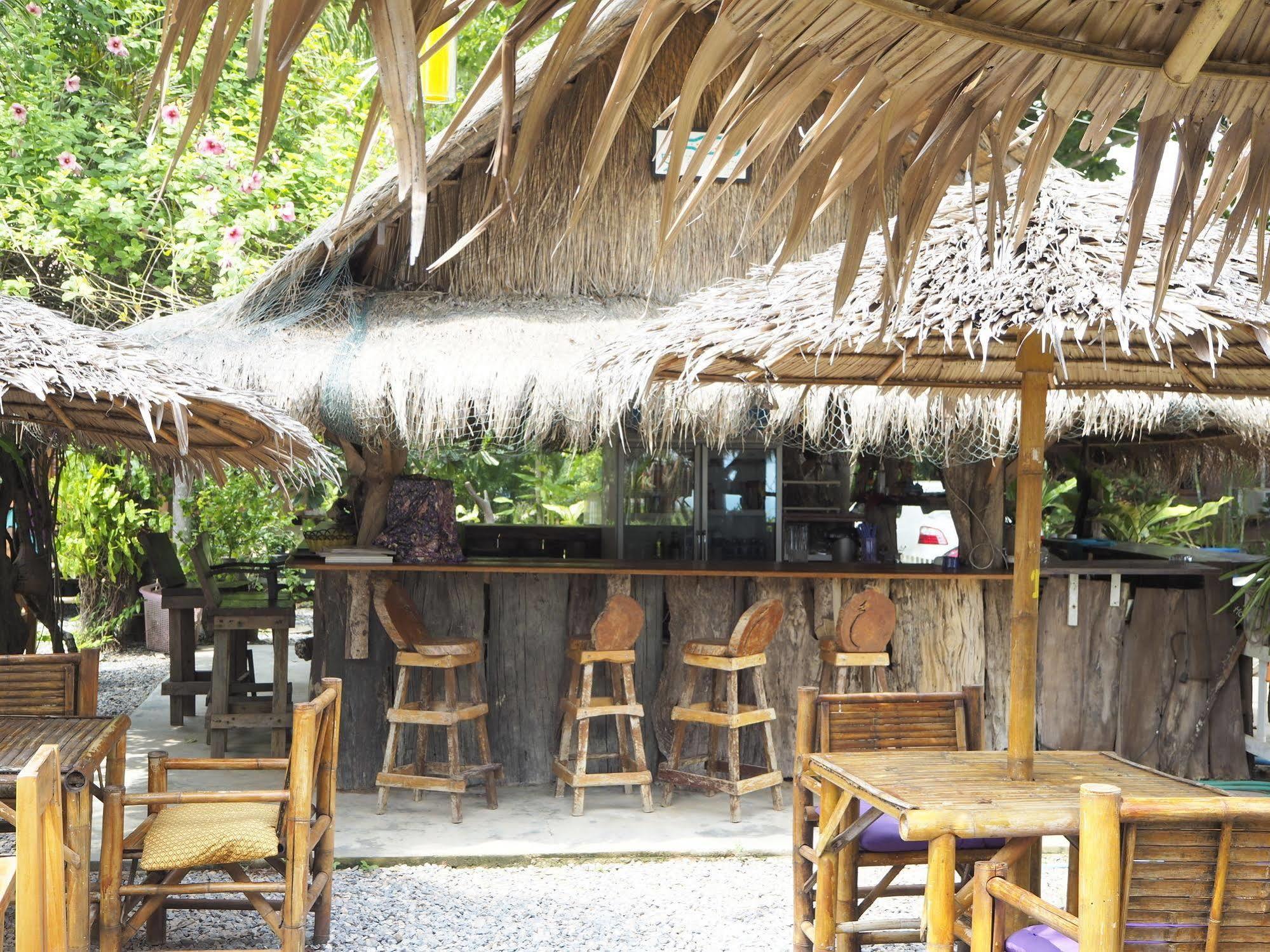 Euro Lanta White Rock Resort Ko Lanta Екстериор снимка
